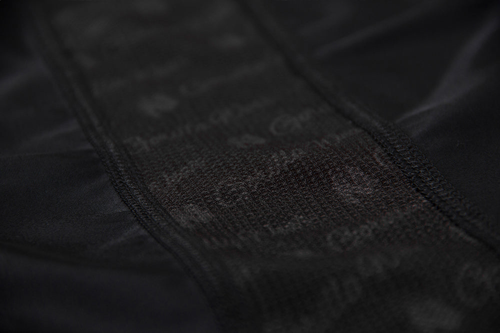 Carlin Compression Short Sleeve Top - Black/Black